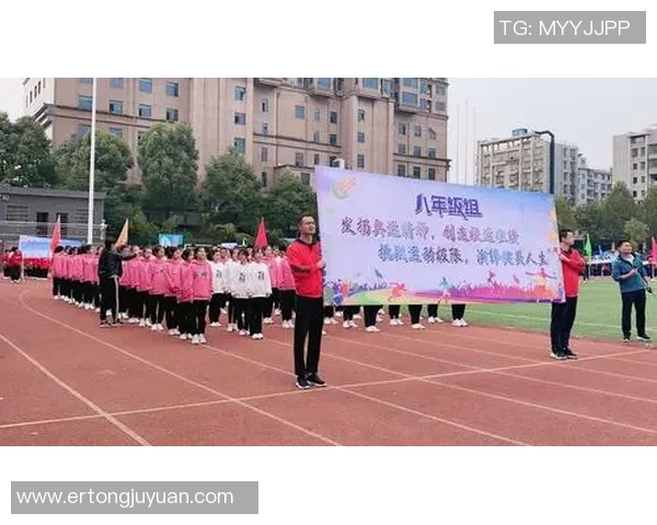 周静专访：从绿茵场到人生舞台的足球旅程回顾与展望